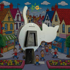Surprised Cat Bird House: Funny & Cute Decor & Bird Home